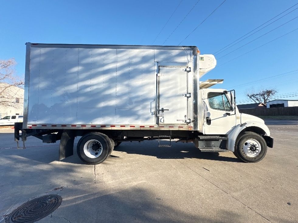 Refrigerated Truck-Light and Medium Duty Trucks-Freightliner-2019-M2-Garland-TX-420,111\n\t\tmiles-$ 20,500 - Image 15