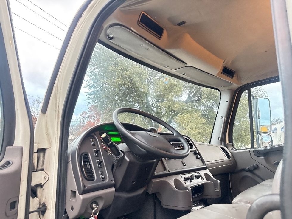 Refrigerated Truck-Light and Medium Duty Trucks-Freightliner-2019-M2-Garland-TX-420,111\n\t\tmiles-$ 20,500 - Image 16