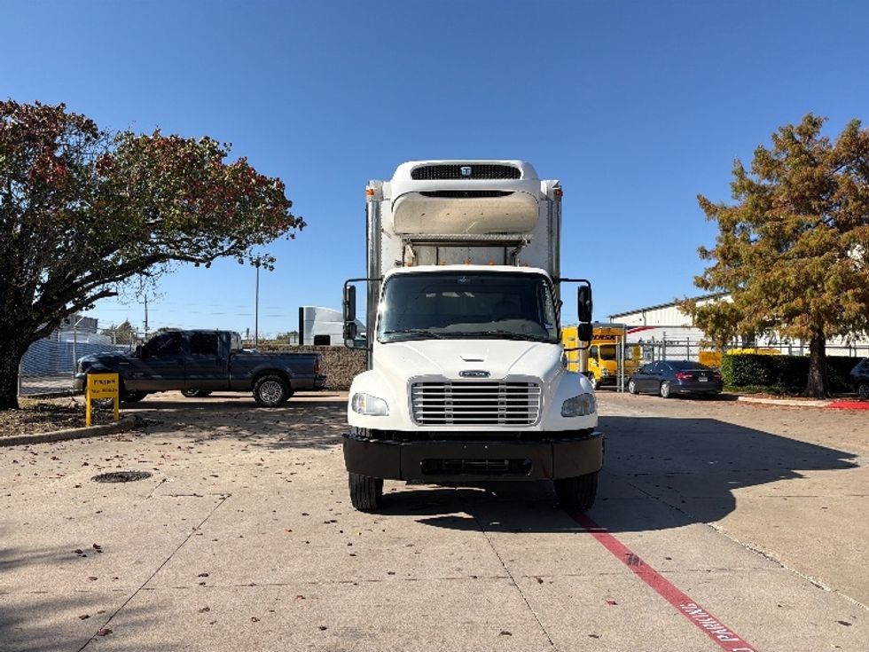 Refrigerated Truck-Light and Medium Duty Trucks-Freightliner-2019-M2-Garland-TX-420,111\n\t\tmiles-$ 20,500 - Image 2
