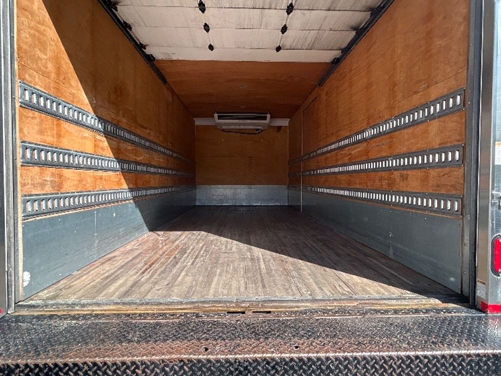 Refrigerated Truck-Light and Medium Duty Trucks-Freightliner-2019-M2-Garner-NC-287,923\n\t\tmiles-$ 25,500 - Image 10