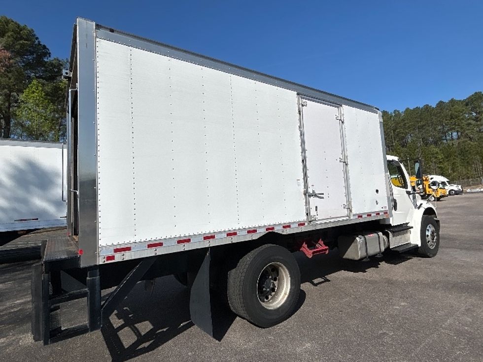 Refrigerated Truck-Light and Medium Duty Trucks-Freightliner-2019-M2-Garner-NC-287,923\n\t\tmiles-$ 25,500 - Image 13