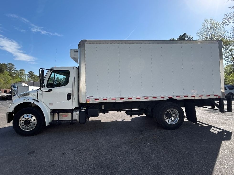 Refrigerated Truck-Light and Medium Duty Trucks-Freightliner-2019-M2-Garner-NC-287,923\n\t\tmiles-$ 25,500 - Image 4