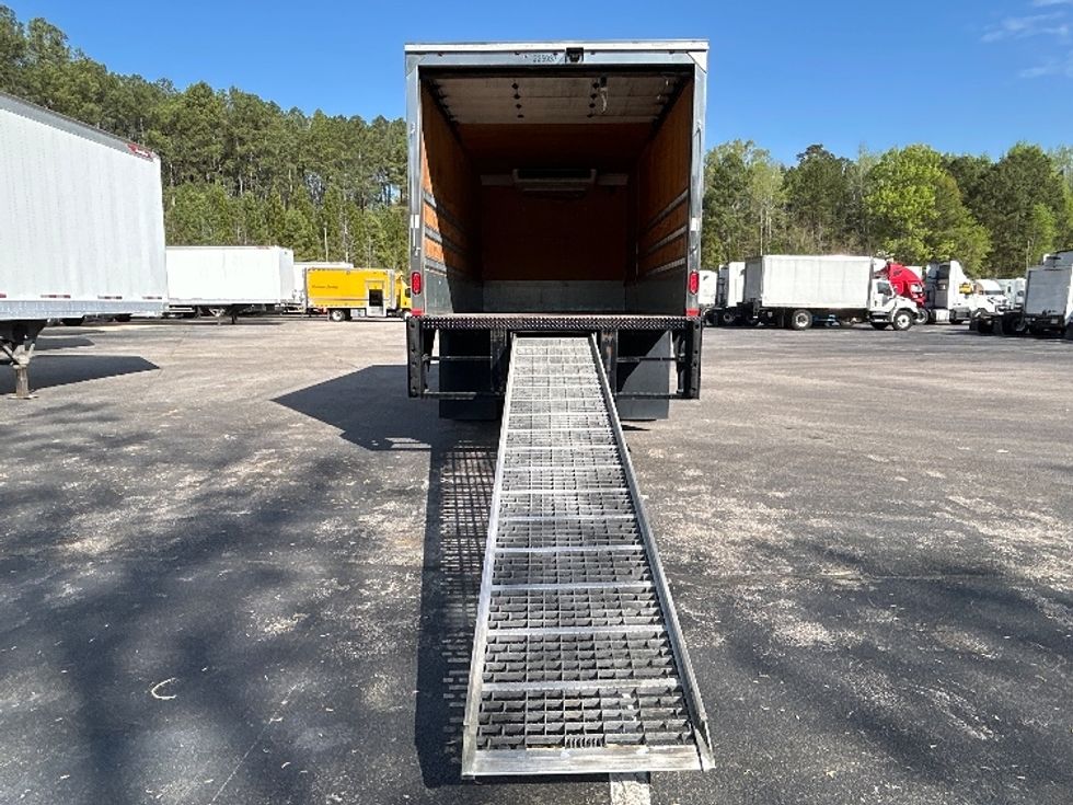 Refrigerated Truck-Light and Medium Duty Trucks-Freightliner-2019-M2-Garner-NC-287,923\n\t\tmiles-$ 25,500 - Image 9