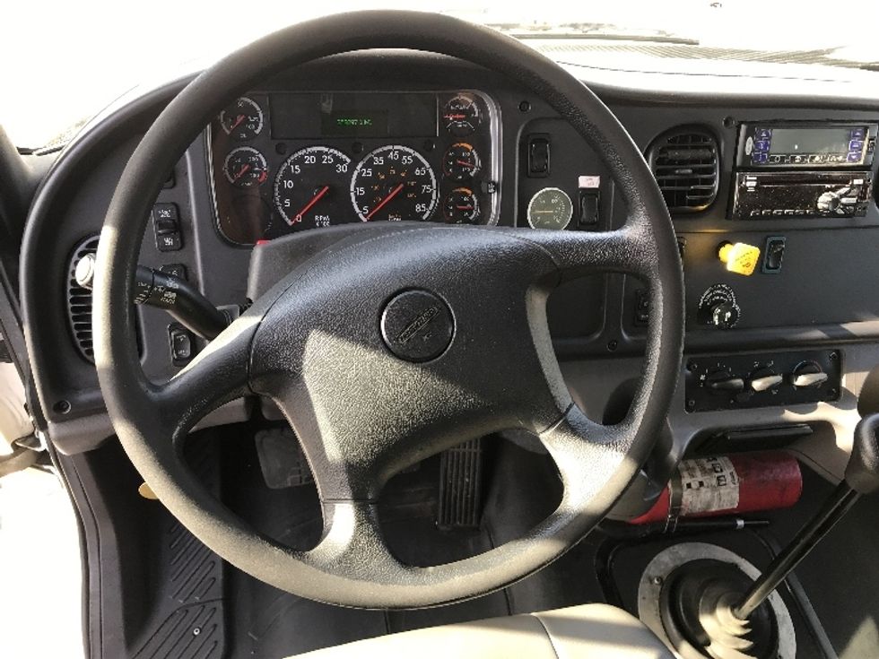 Refrigerated Truck-Light and Medium Duty Trucks-Freightliner-2019-M2-Gilroy-CA-352,896\n\t\tmiles-$ 20,000 - Image 17