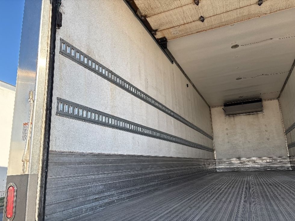 Refrigerated Truck-Light and Medium Duty Trucks-Freightliner-2019-M2-Grand Prairie-TX-262,485\n\t\tmiles-$ 33,500 - Image 11