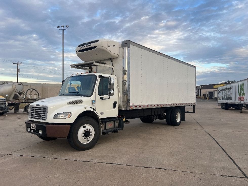 Refrigerated Truck-Light and Medium Duty Trucks-Freightliner-2019-M2-Grand Prairie-TX-262,485\n\t\tmiles-$ 33,500 - Image 3