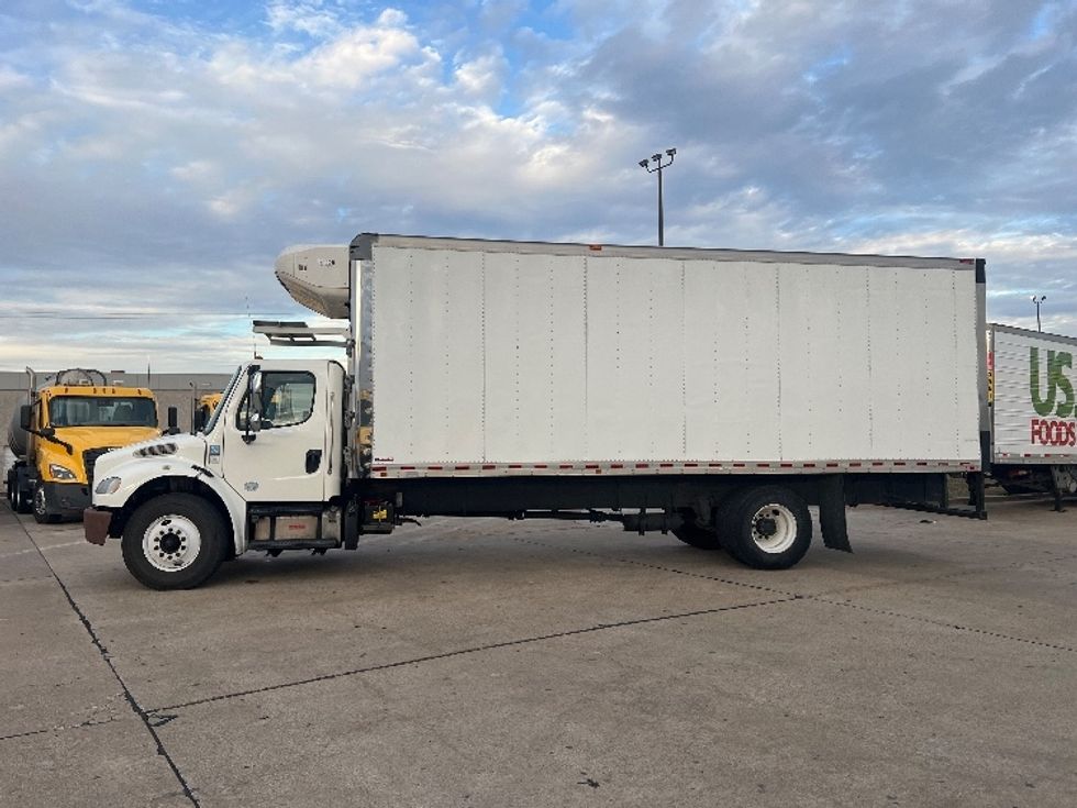 Refrigerated Truck-Light and Medium Duty Trucks-Freightliner-2019-M2-Grand Prairie-TX-262,485\n\t\tmiles-$ 33,500 - Image 4