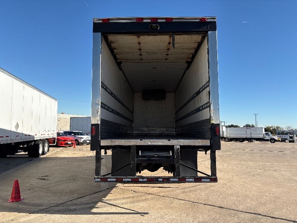 Refrigerated Truck-Light and Medium Duty Trucks-Freightliner-2019-M2-Grand Prairie-TX-262,485\n\t\tmiles-$ 33,500 - Image 9