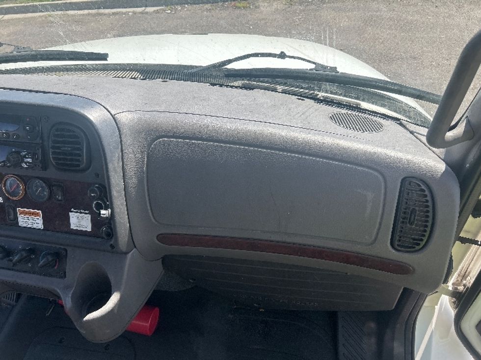 Refrigerated Truck-Light and Medium Duty Trucks-Freightliner-2019-M2-Greeley-CO-198,637\n\t\tmiles-$ 58,750 - Image 21