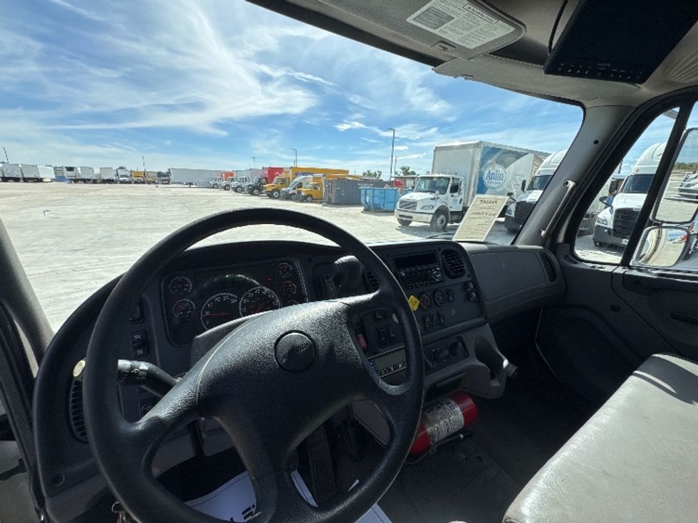 Refrigerated Truck-Light and Medium Duty Trucks-Freightliner-2019-M2-Greeley-CO-257,248\n\t\tmiles-$ 48,750 - Image 18