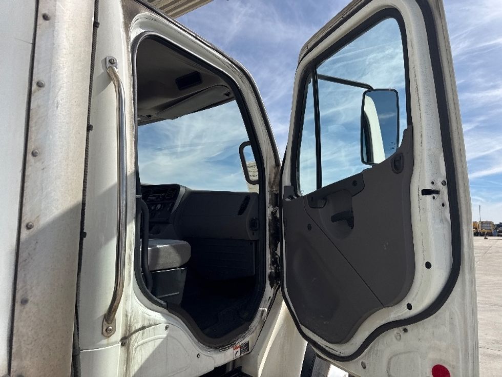 Refrigerated Truck-Light and Medium Duty Trucks-Freightliner-2019-M2-Greeley-CO-257,248\n\t\tmiles-$ 48,750 - Image 20