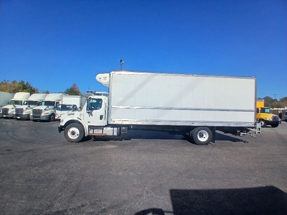 Refrigerated Truck-Light and Medium Duty Trucks-Freightliner-2019-M2-Greensboro-NC-265,785\n\t\tmiles-$ 47,000 - Image 4