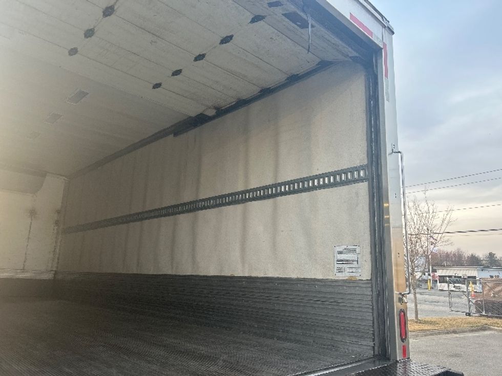 Refrigerated Truck-Light and Medium Duty Trucks-Freightliner-2019-M2-Greensboro-NC-324,965\n\t\tmiles-$ 20,750 - Image 12