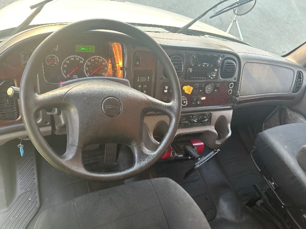 Refrigerated Truck-Light and Medium Duty Trucks-Freightliner-2019-M2-Greensboro-NC-324,965\n\t\tmiles-$ 20,750 - Image 18