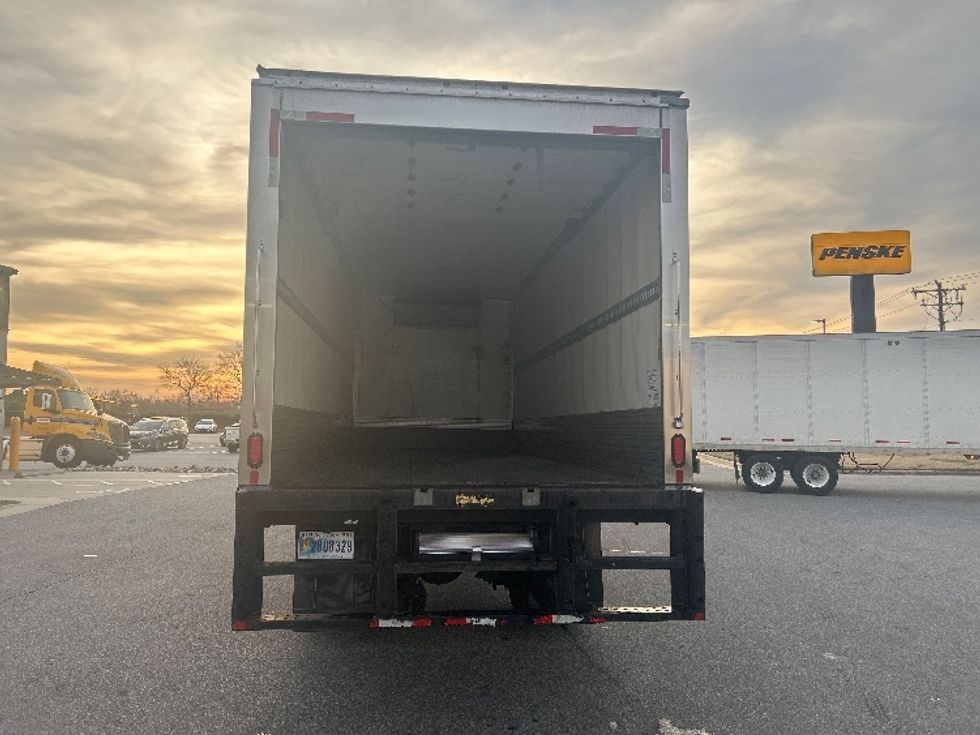 Refrigerated Truck-Light and Medium Duty Trucks-Freightliner-2019-M2-Greensboro-NC-324,965\n\t\tmiles-$ 20,750 - Image 8