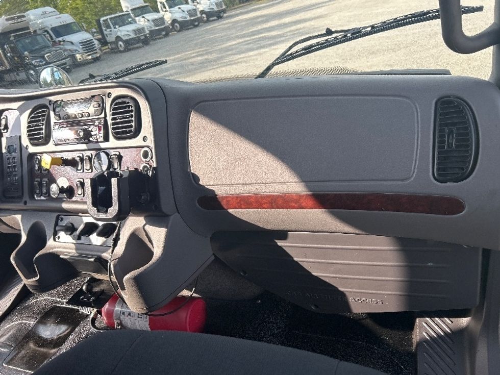 Refrigerated Truck-Light and Medium Duty Trucks-Freightliner-2019-M2-Greenville-SC-201,682\n\t\tmiles-$ 42,750 - Image 20