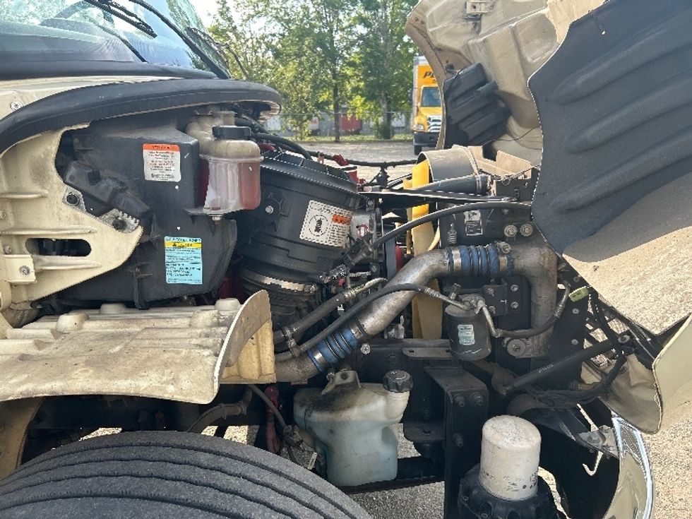 Refrigerated Truck-Light and Medium Duty Trucks-Freightliner-2019-M2-Greenville-SC-201,682\n\t\tmiles-$ 42,750 - Image 22