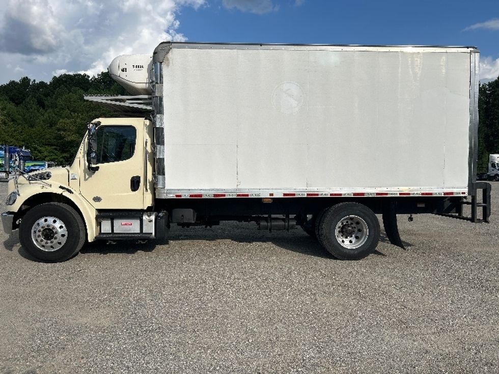 Refrigerated Truck-Light and Medium Duty Trucks-Freightliner-2019-M2-Greenville-SC-201,682\n\t\tmiles-$ 42,750 - Image 4