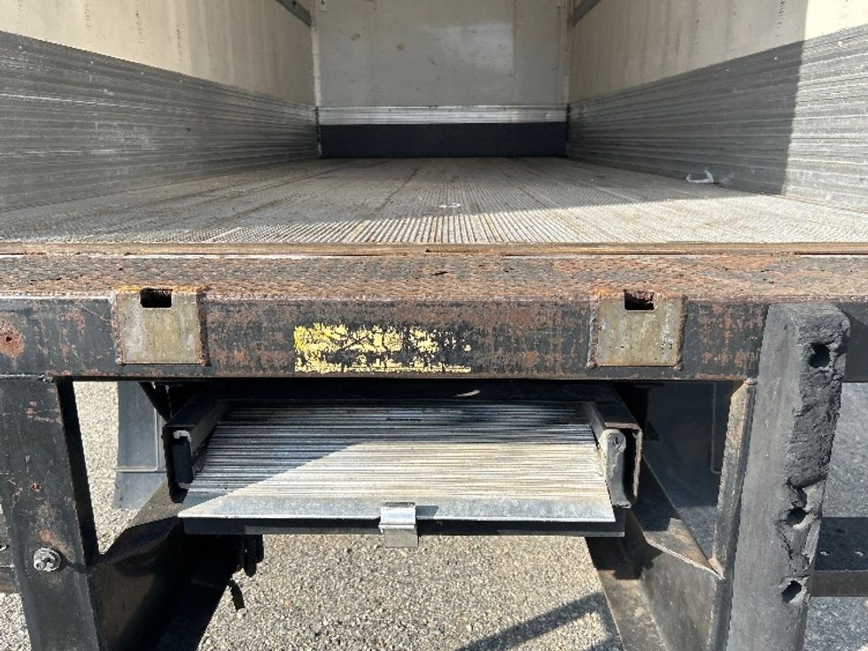 Refrigerated Truck-Light and Medium Duty Trucks-Freightliner-2019-M2-Greenville-SC-201,682\n\t\tmiles-$ 42,750 - Image 9