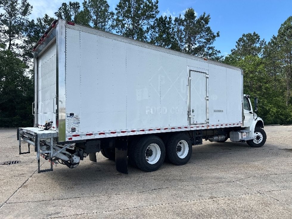 Refrigerated Truck-Light and Medium Duty Trucks-Freightliner-2019-M2-Hammond-LA-138,824\n\t\tmiles-$ 67,250 - Image 13