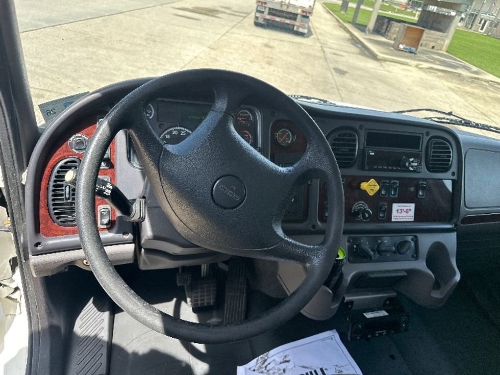 Refrigerated Truck-Light and Medium Duty Trucks-Freightliner-2019-M2-Hammond-LA-138,824\n\t\tmiles-$ 67,250 - Image 17