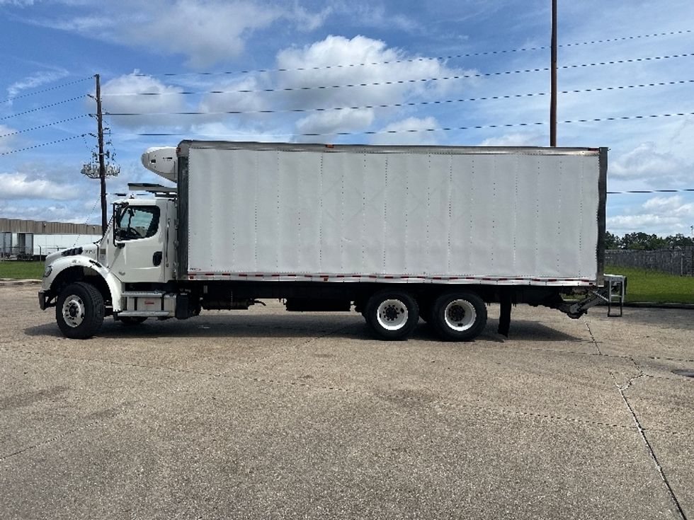 Refrigerated Truck-Light and Medium Duty Trucks-Freightliner-2019-M2-Hammond-LA-138,824\n\t\tmiles-$ 67,250 - Image 4