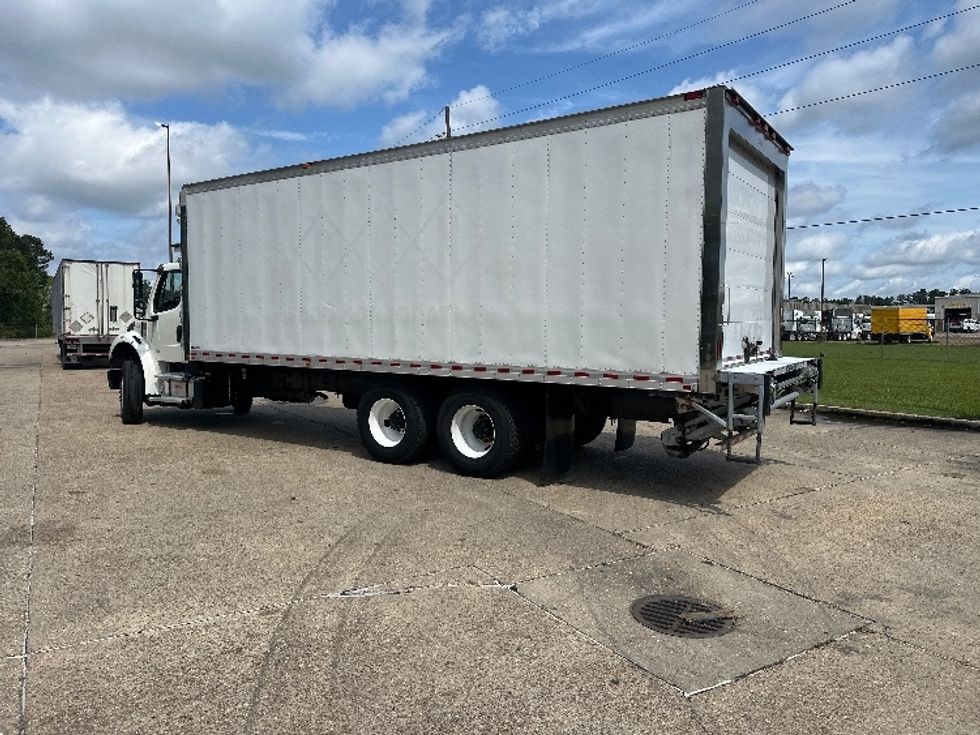 Refrigerated Truck-Light and Medium Duty Trucks-Freightliner-2019-M2-Hammond-LA-138,824\n\t\tmiles-$ 67,250 - Image 6