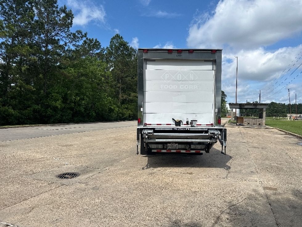 Refrigerated Truck-Light and Medium Duty Trucks-Freightliner-2019-M2-Hammond-LA-138,824\n\t\tmiles-$ 67,250 - Image 7