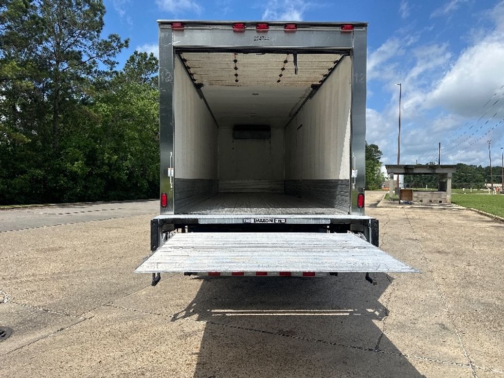Refrigerated Truck-Light and Medium Duty Trucks-Freightliner-2019-M2-Hammond-LA-138,824\n\t\tmiles-$ 67,250 - Image 9