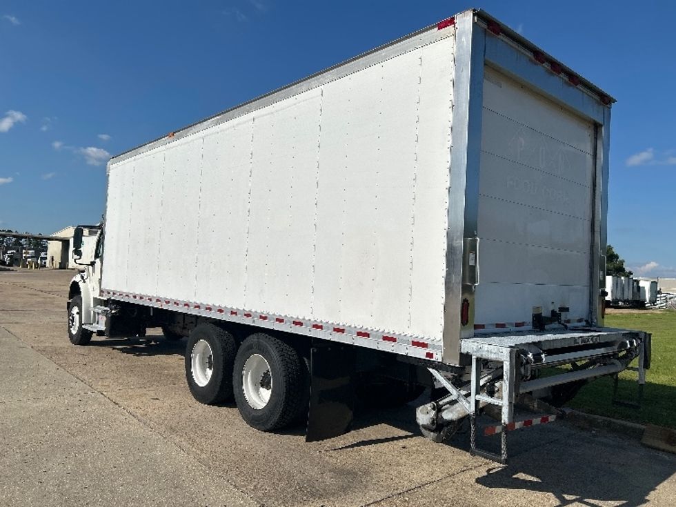Refrigerated Truck-Light and Medium Duty Trucks-Freightliner-2019-M2-Hammond-LA-144,444\n\t\tmiles-$ 70,250 - Image 6