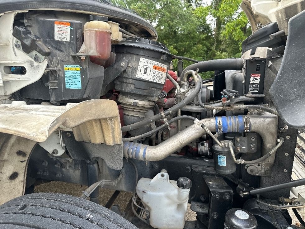 Refrigerated Truck-Light and Medium Duty Trucks-Freightliner-2019-M2-Hammond-LA-147,613\n\t\tmiles-$ 69,000 - Image 23