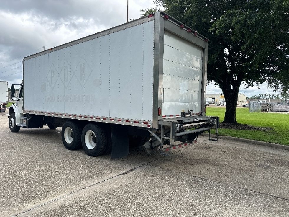 Refrigerated Truck-Light and Medium Duty Trucks-Freightliner-2019-M2-Hammond-LA-147,613\n\t\tmiles-$ 69,000 - Image 6