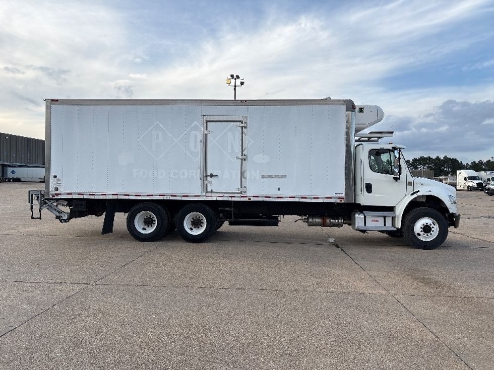 Refrigerated Truck-Light and Medium Duty Trucks-Freightliner-2019-M2-Hammond-LA-148,808\n\t\tmiles-$ 67,750 - Image 15
