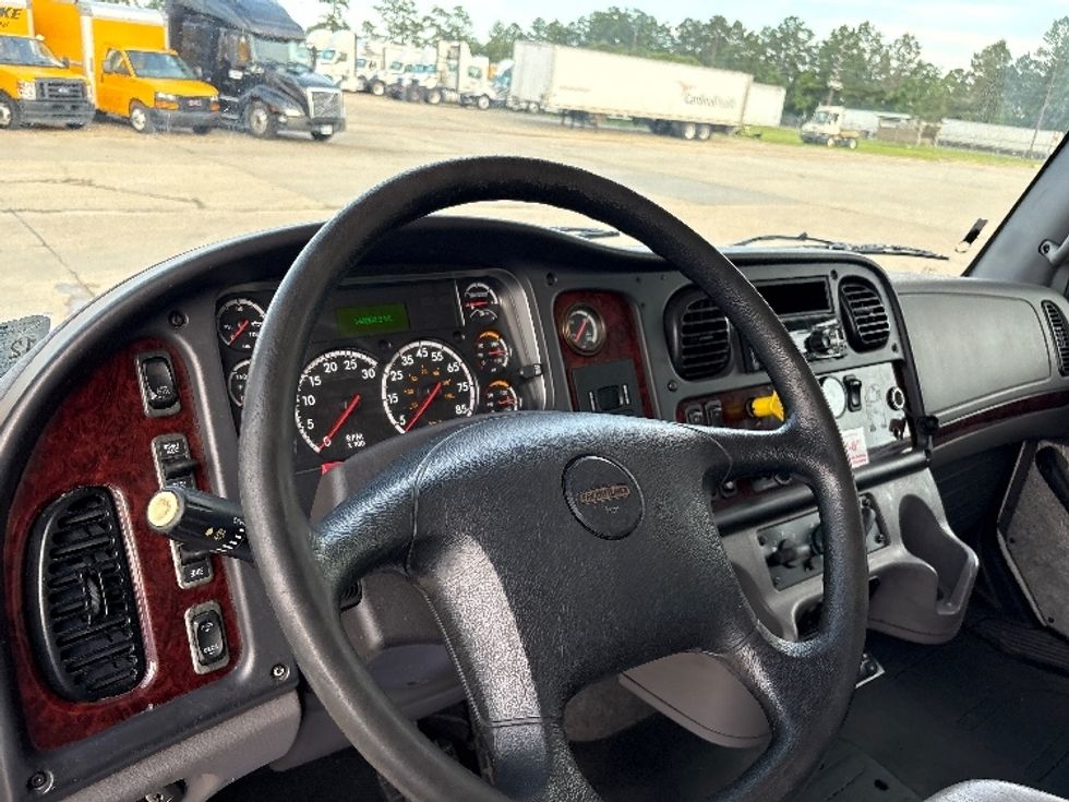 Refrigerated Truck-Light and Medium Duty Trucks-Freightliner-2019-M2-Hammond-LA-148,808\n\t\tmiles-$ 67,750 - Image 17
