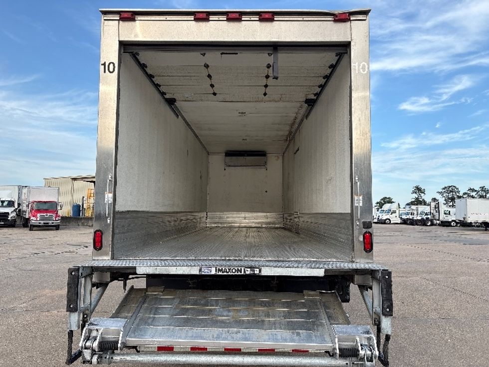 Refrigerated Truck-Light and Medium Duty Trucks-Freightliner-2019-M2-Hammond-LA-148,808\n\t\tmiles-$ 67,750 - Image 8