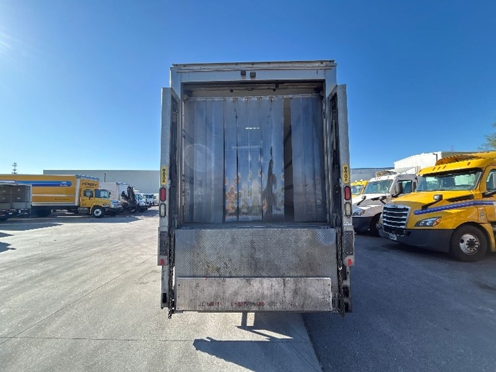 Refrigerated Truck-Light and Medium Duty Trucks-Freightliner-2019-M2-Hammond-LA-208,966\n\t\tmiles-$ 68,250 - Image 8