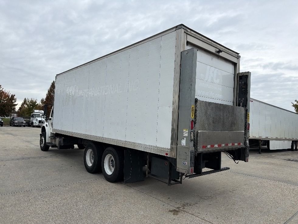 Refrigerated Truck-Light and Medium Duty Trucks-Freightliner-2019-M2-Hammond-LA-235,923\n\t\tmiles-$ 56,750 - Image 6