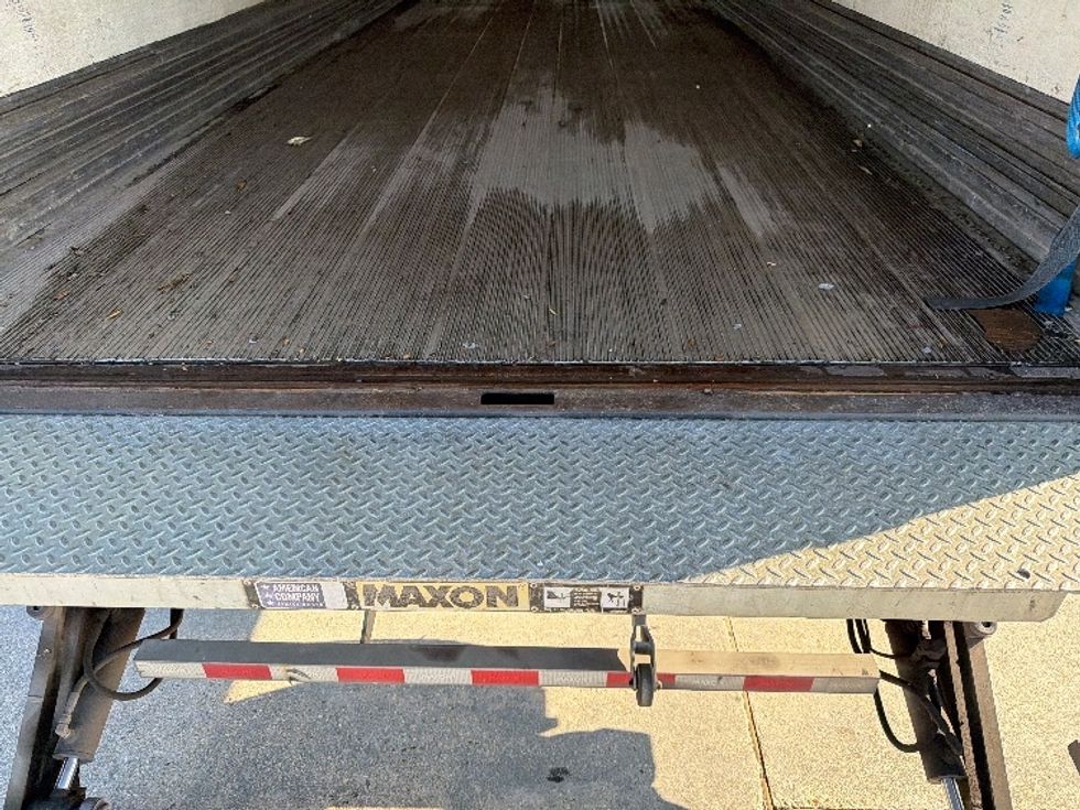 Refrigerated Truck-Light and Medium Duty Trucks-Freightliner-2019-M2-Hammond-LA-261,618\n\t\tmiles-$ 49,500 - Image 10