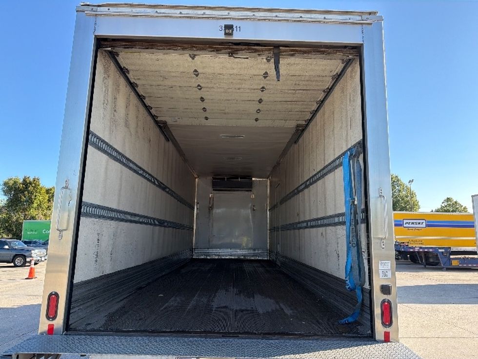 Refrigerated Truck-Light and Medium Duty Trucks-Freightliner-2019-M2-Hammond-LA-261,618\n\t\tmiles-$ 49,500 - Image 8