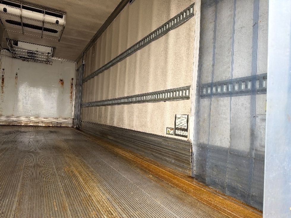 Refrigerated Truck-Light and Medium Duty Trucks-Freightliner-2019-M2-Hammond-LA-296,183\n\t\tmiles-$ 44,000 - Image 12