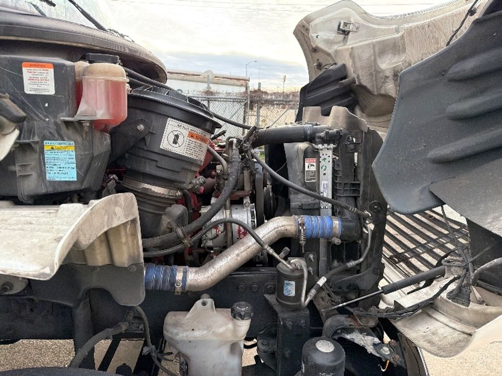 Refrigerated Truck-Light and Medium Duty Trucks-Freightliner-2019-M2-Hammond-LA-296,183\n\t\tmiles-$ 44,000 - Image 23