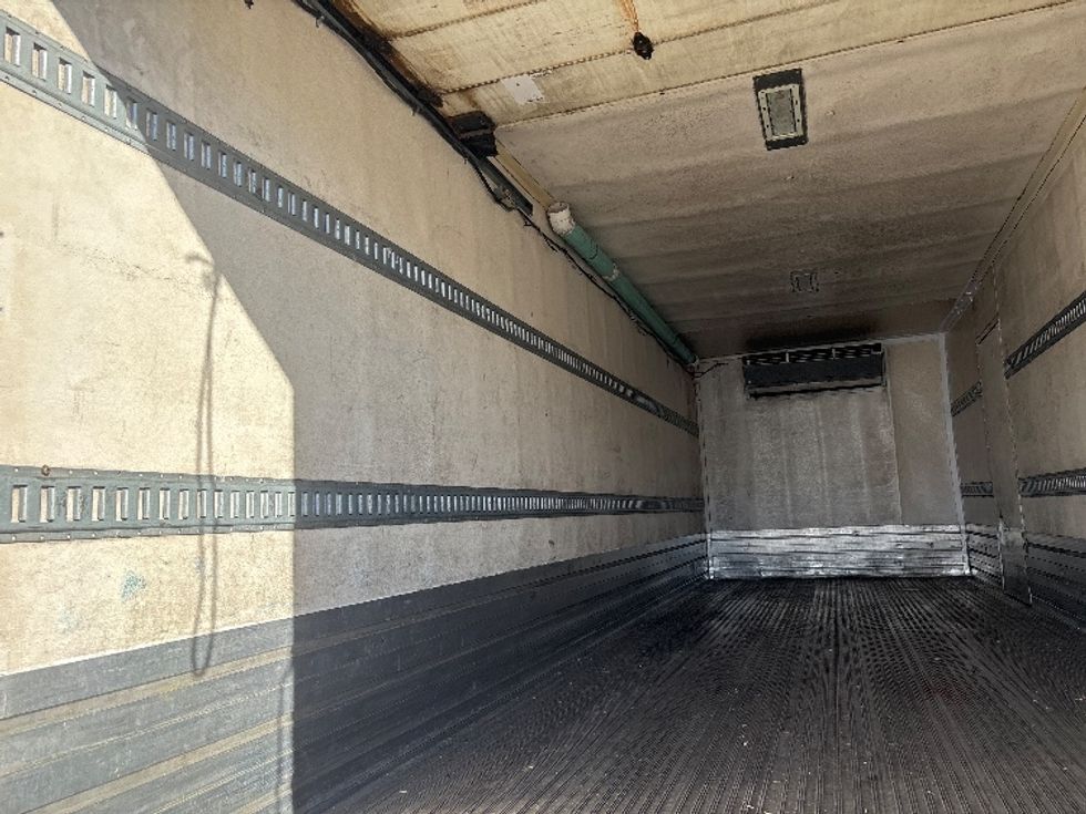 Refrigerated Truck-Light and Medium Duty Trucks-Freightliner-2019-M2-Hammond-LA-332,785\n\t\tmiles-$ 33,000 - Image 10