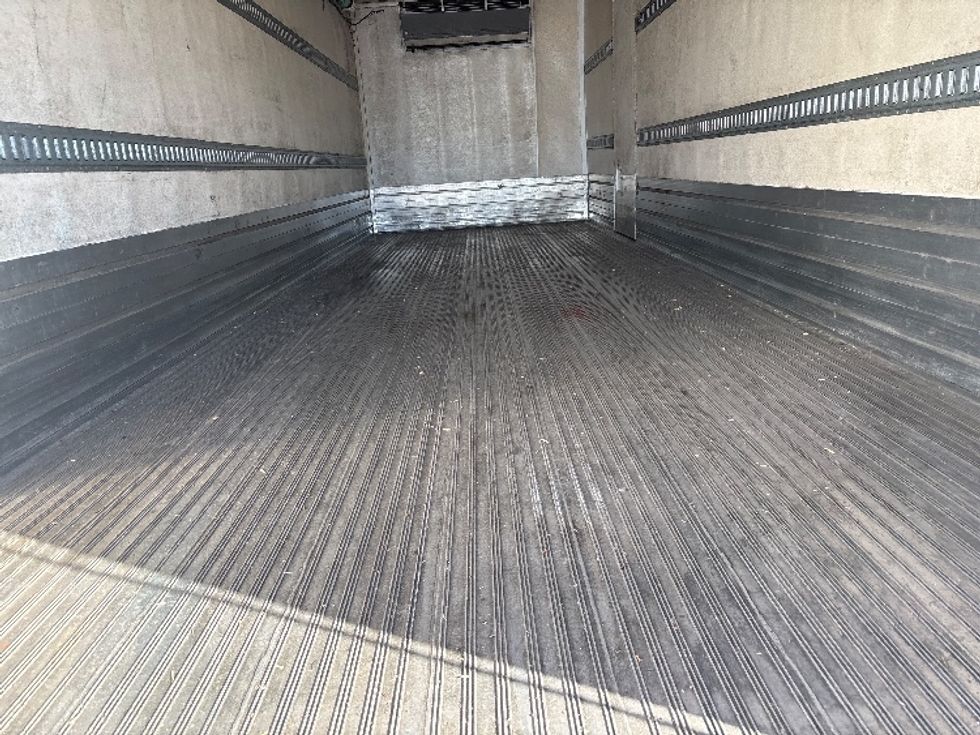 Refrigerated Truck-Light and Medium Duty Trucks-Freightliner-2019-M2-Hammond-LA-332,785\n\t\tmiles-$ 33,000 - Image 12