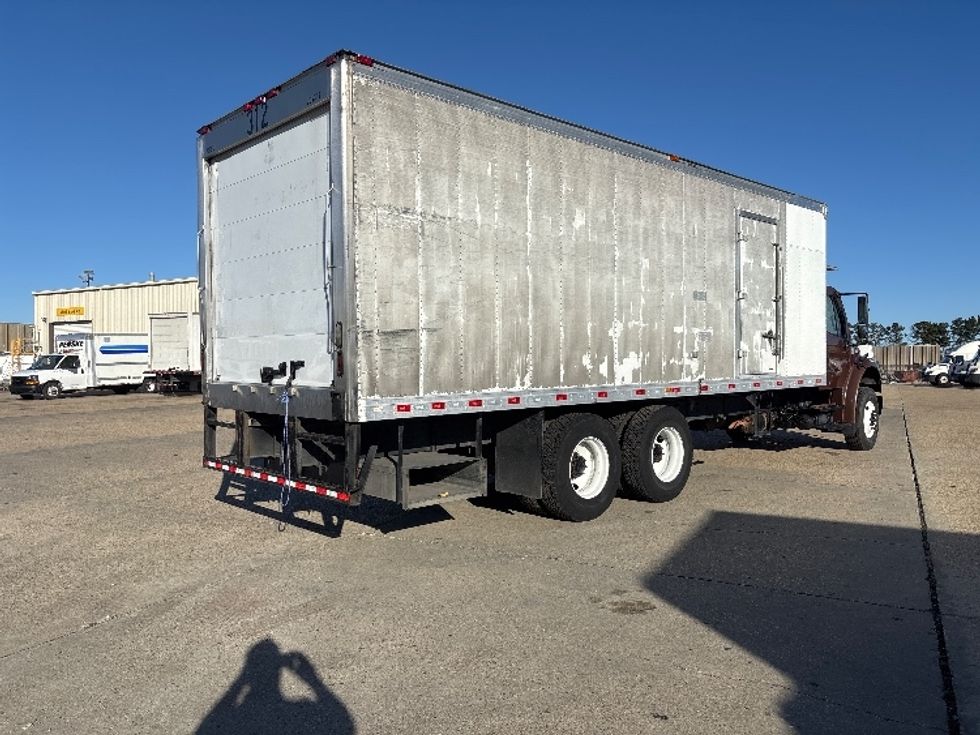 Refrigerated Truck-Light and Medium Duty Trucks-Freightliner-2019-M2-Hammond-LA-332,785\n\t\tmiles-$ 33,000 - Image 13