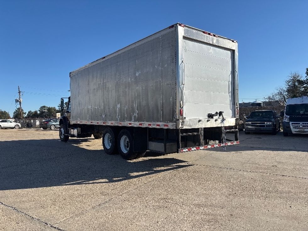 Refrigerated Truck-Light and Medium Duty Trucks-Freightliner-2019-M2-Hammond-LA-332,785\n\t\tmiles-$ 33,000 - Image 6