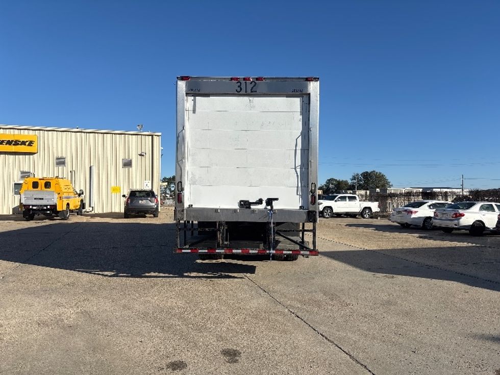 Refrigerated Truck-Light and Medium Duty Trucks-Freightliner-2019-M2-Hammond-LA-332,785\n\t\tmiles-$ 33,000 - Image 7