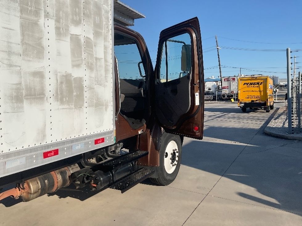 Refrigerated Truck-Light and Medium Duty Trucks-Freightliner-2019-M2-Hammond-LA-359,473\n\t\tmiles-$ 42,000 - Image 18