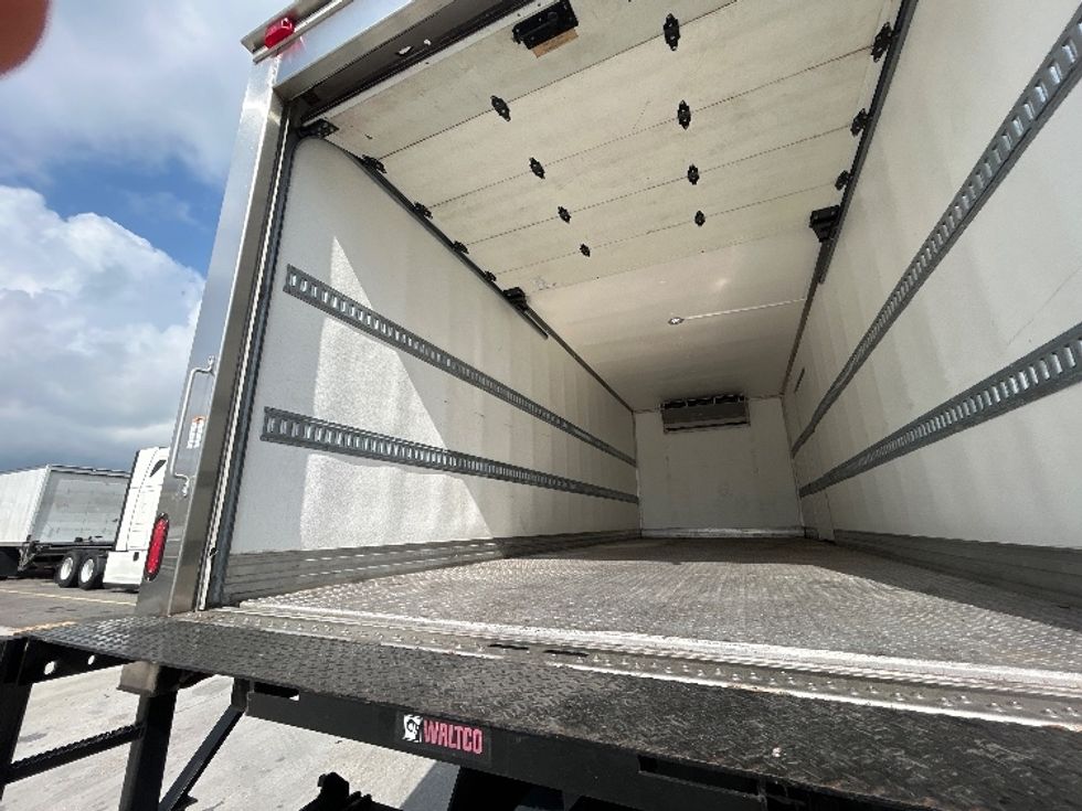 Refrigerated Truck-Light and Medium Duty Trucks-Freightliner-2019-M2-Harahan-LA-14,744\n\t\tmiles-$ 67,750 - Image 11