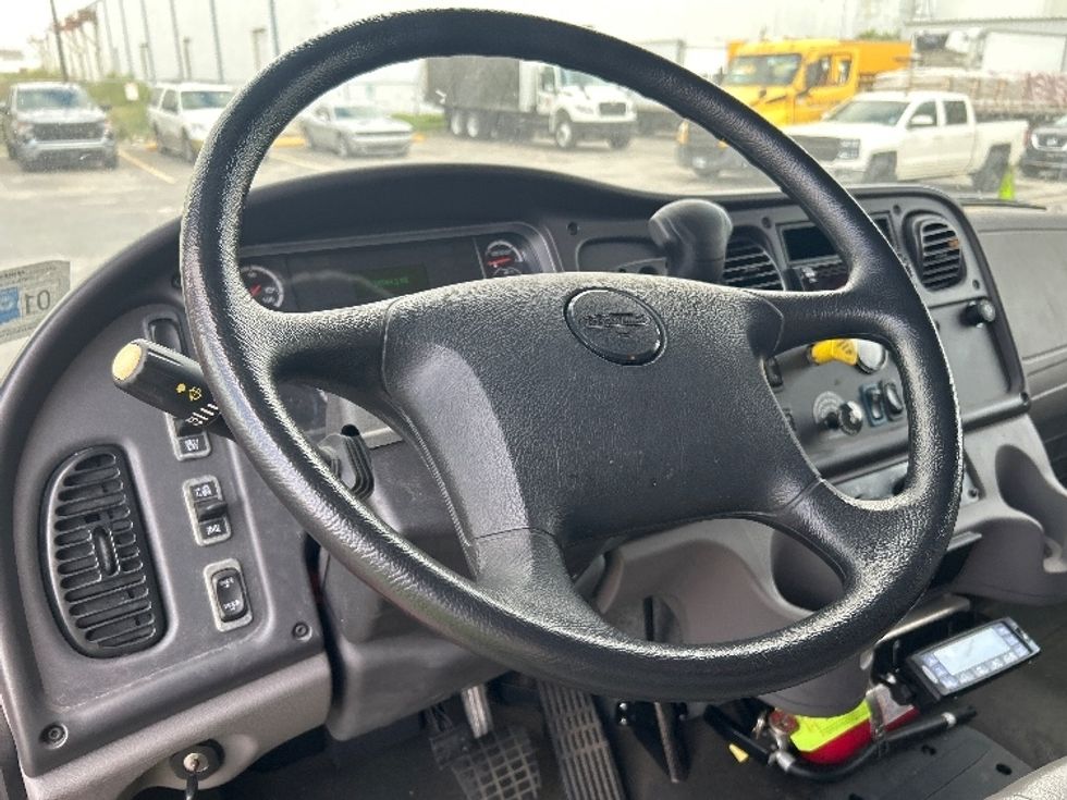 Refrigerated Truck-Light and Medium Duty Trucks-Freightliner-2019-M2-Harahan-LA-14,744\n\t\tmiles-$ 67,750 - Image 17