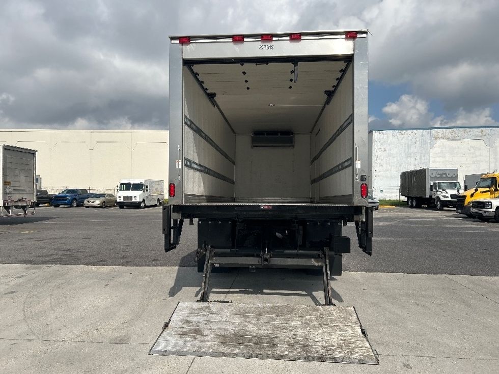 Refrigerated Truck-Light and Medium Duty Trucks-Freightliner-2019-M2-Harahan-LA-14,744\n\t\tmiles-$ 67,750 - Image 9